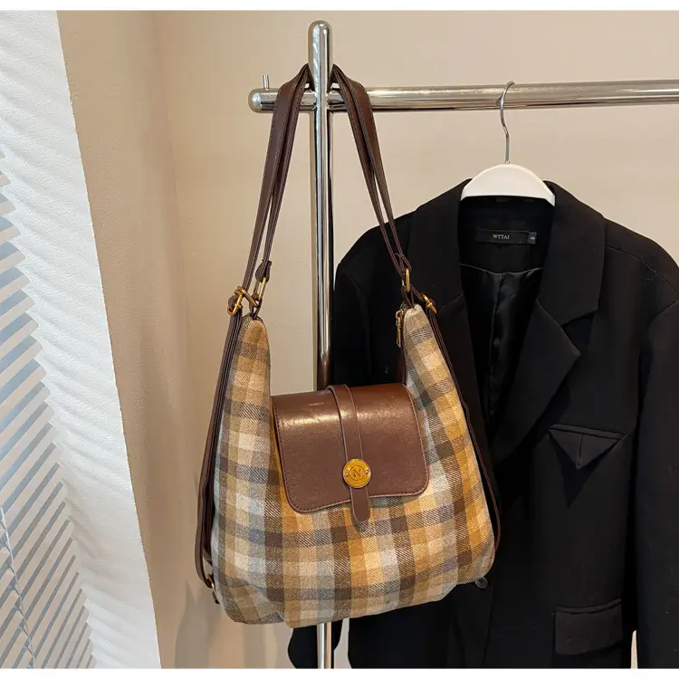 Women Plaid Check Shoulder Bag Large Capacity Travel Backpack — feature 23