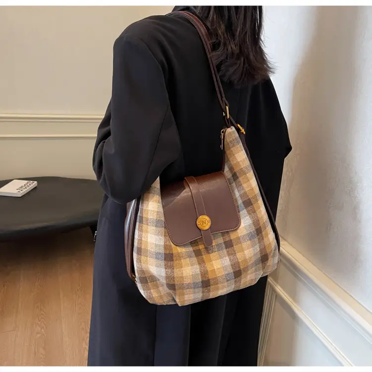 Women Plaid Check Shoulder Bag Large Capacity Travel Backpack — feature 34
