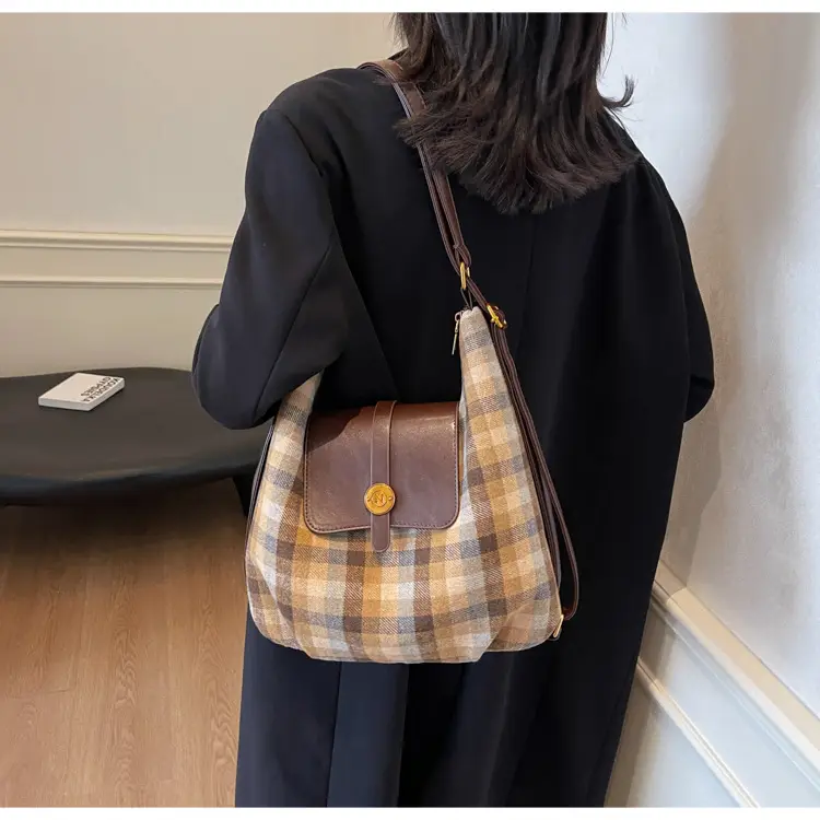 Women Plaid Check Shoulder Bag Large Capacity Travel Backpack — feature 35