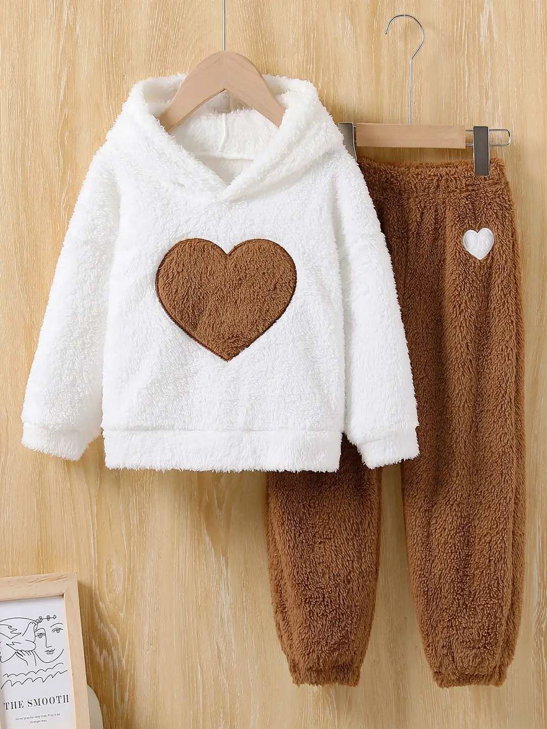 Cross-Border Autumn and Winter Girls' Fleece Sweatshirt Set with Heart Pattern Round Neck Long-Sleeved Top Kidsren's Warm Home Clothes