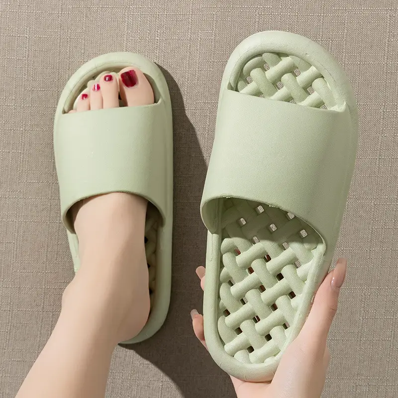 Water-Draining Slippers for Women, Quick-Drying Non-Slip Home Slippers with Hollow Design, Breathable Indoor Slippers for Men - Image 2