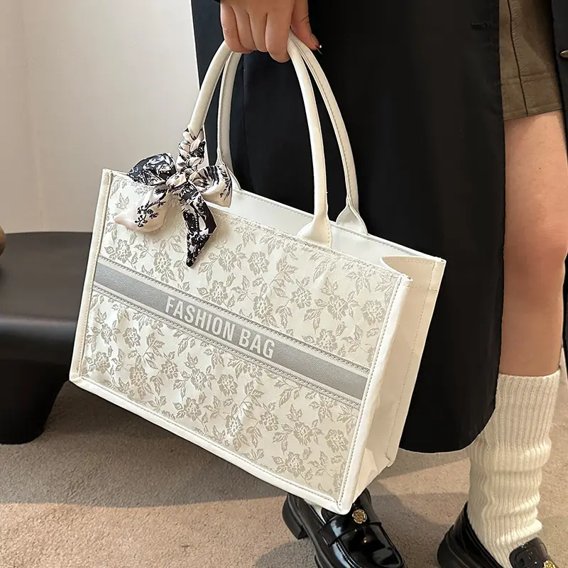 Women's Large Capacity Guofeng Tote Bag with Bow - Image 7