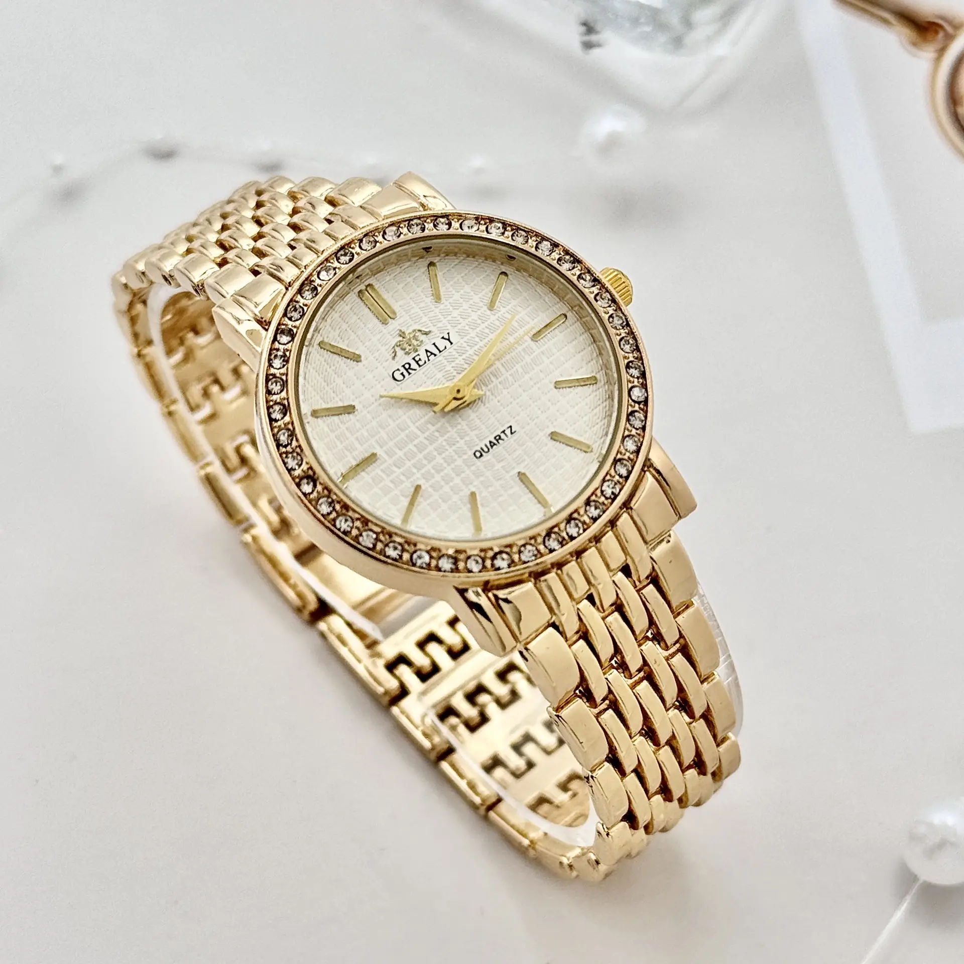 Women's Cross-border Diamond-Encrusted Quartz Watch — feature 7