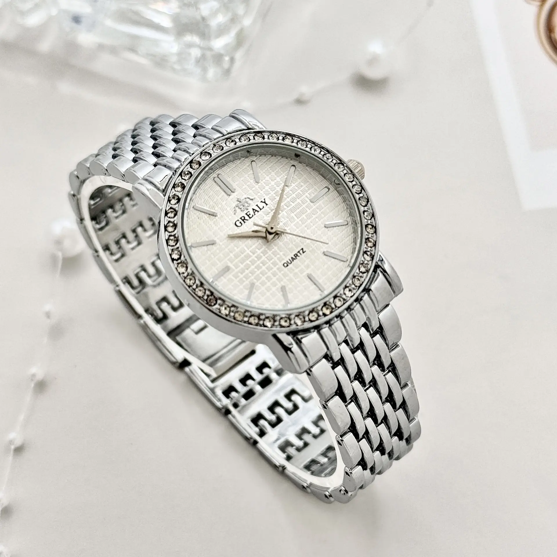 Women's Cross-border Diamond-Encrusted Quartz Watch - Image 3