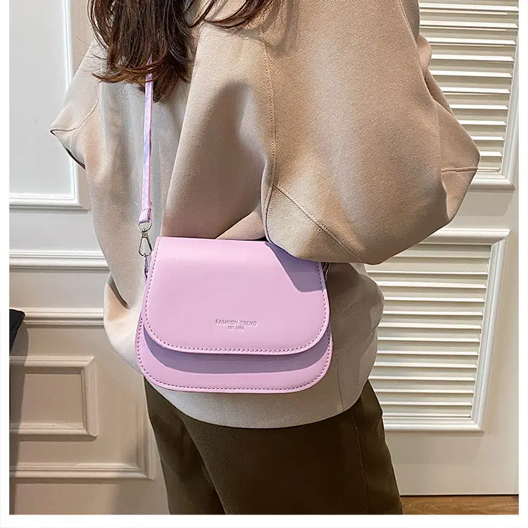 Black Messenger Bag for Women Winter 2024 — feature 19