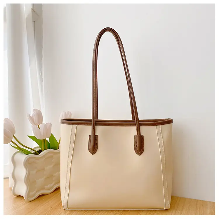 Black Textured Shoulder Bag for Women Autumn Winter - Image 2