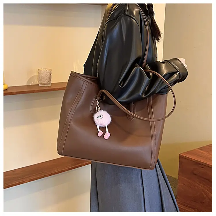 Black Textured Shoulder Bag for Women Autumn Winter — feature 10