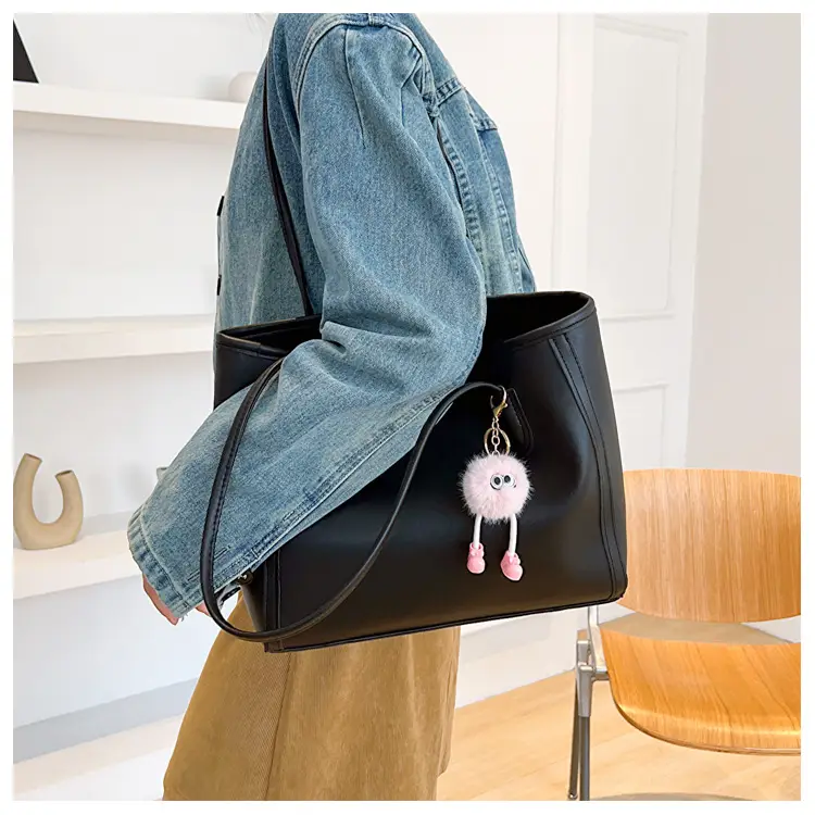 Black Textured Shoulder Bag for Women Autumn Winter — feature 19