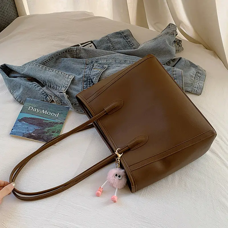 Black Textured Shoulder Bag for Women Autumn Winter - Image 8