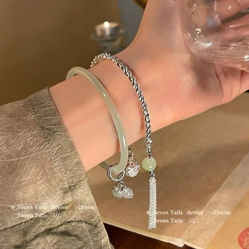 Chinese Ancient Style Bell Bracelet for Women — feature 3