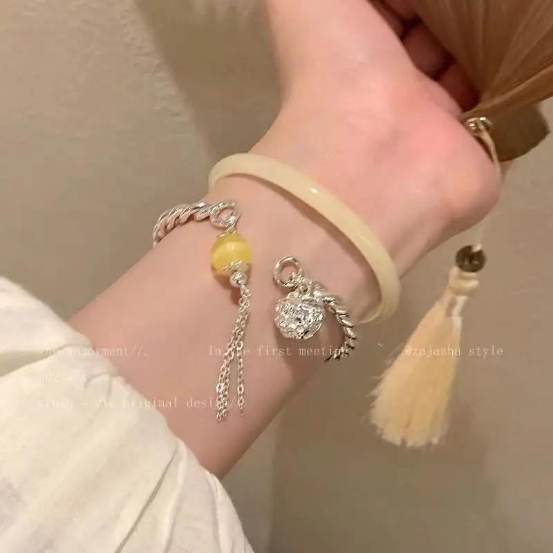 Chinese Ancient Style Bell Bracelet for Women — feature 9