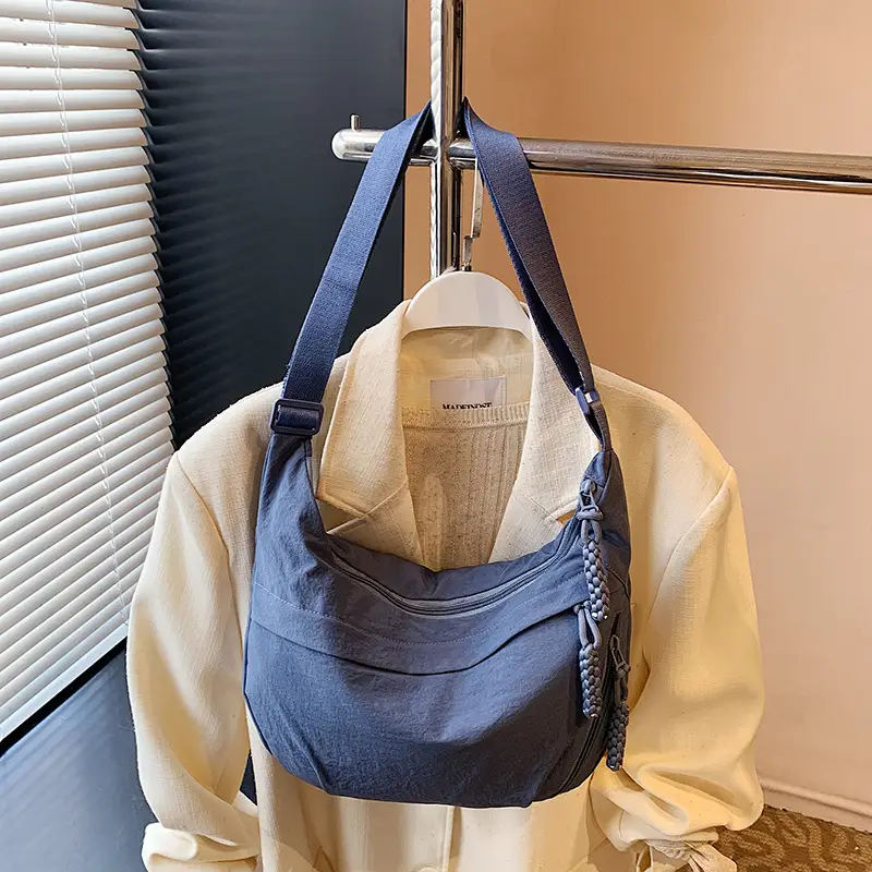 Women's Black Crossbody Shoulder Bag Large Capacity — feature 35