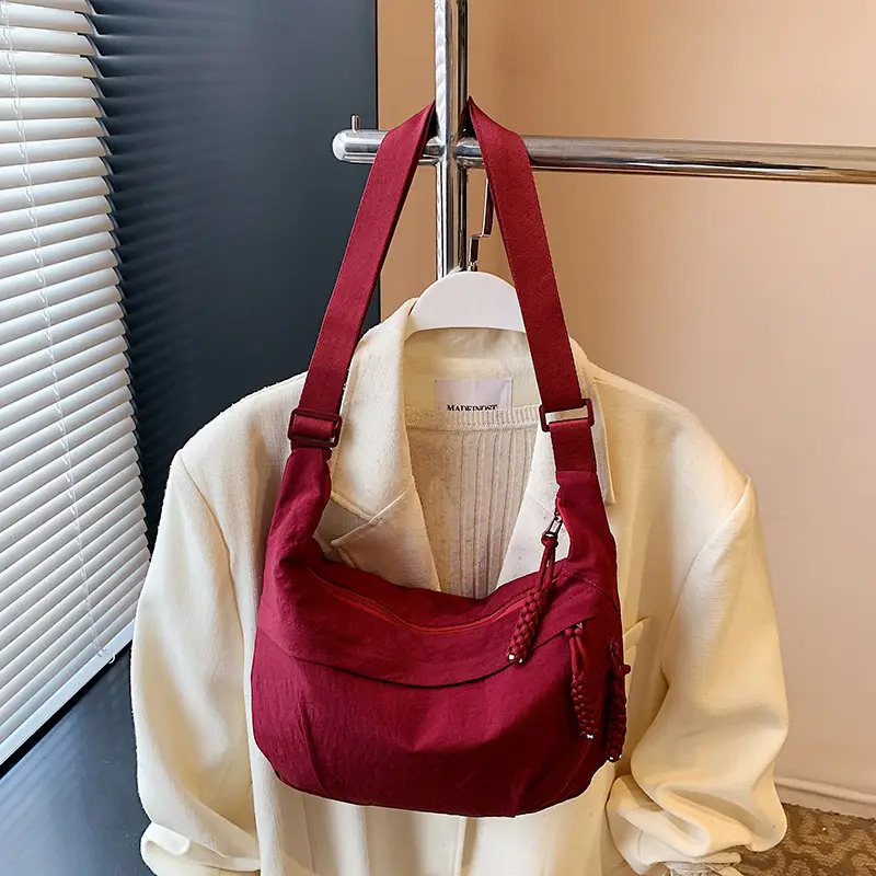 Women's Black Crossbody Shoulder Bag Large Capacity — feature 37