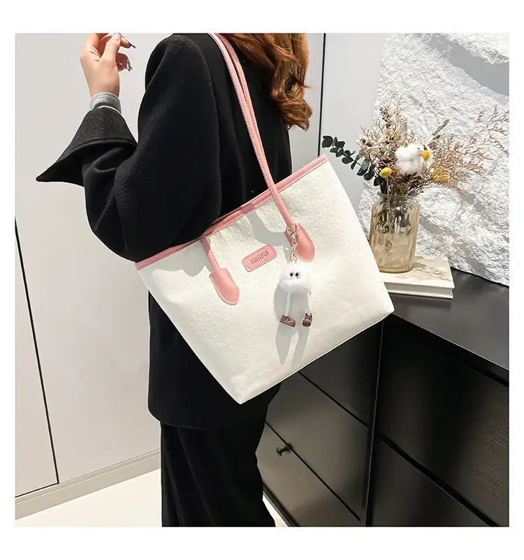 Black Houndstooth Tote Bag for Women 2024 — feature 10