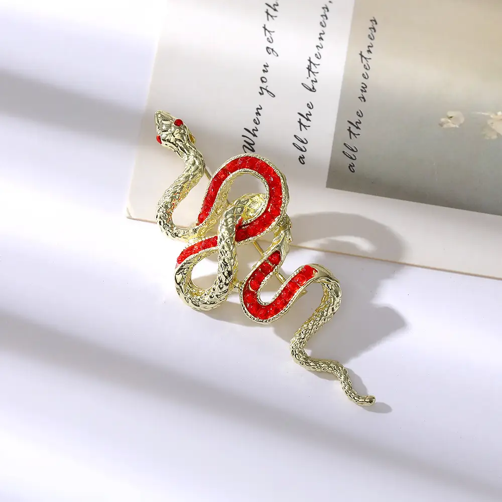 Luxury Gold Snake Niche Brooch for Women - Image 10