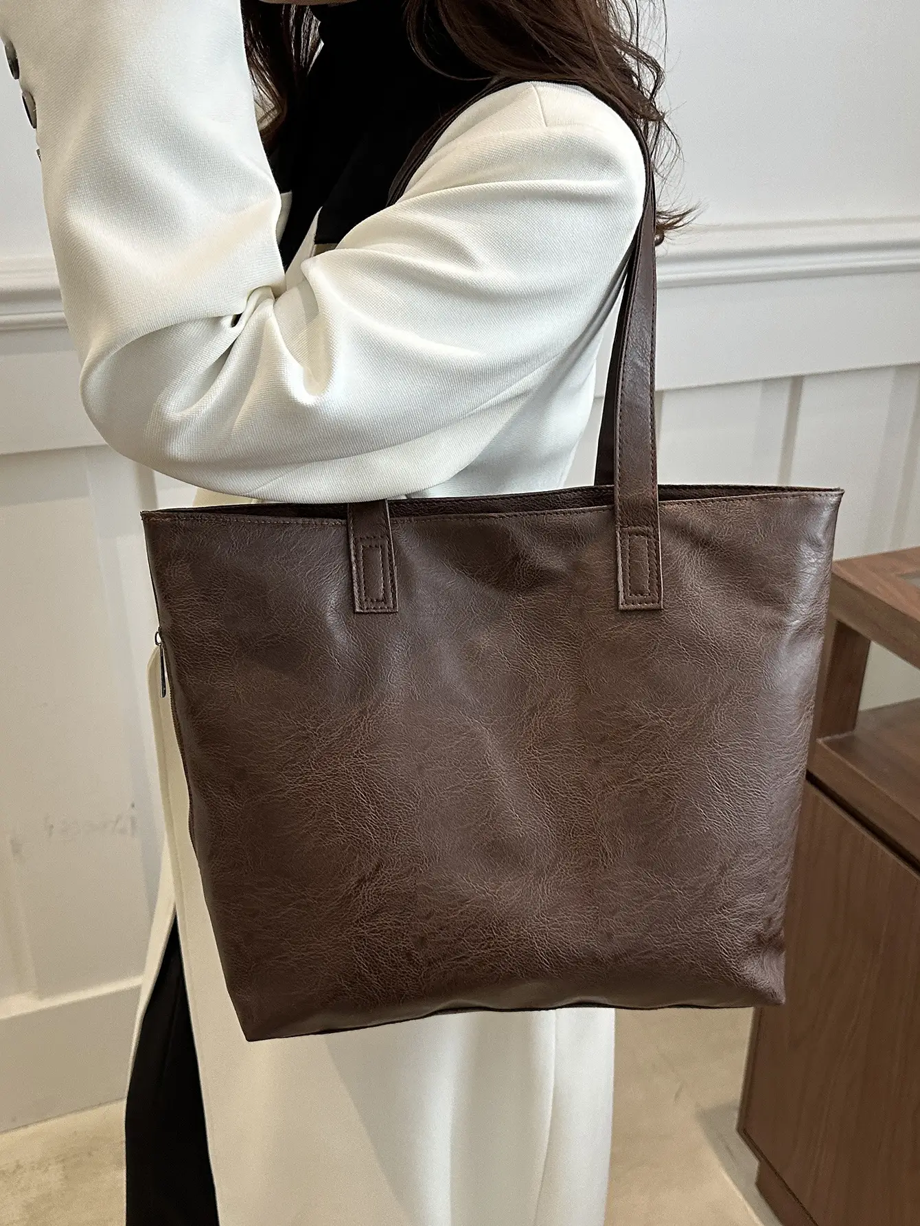 Women's Brown Leather Large Tote Bag