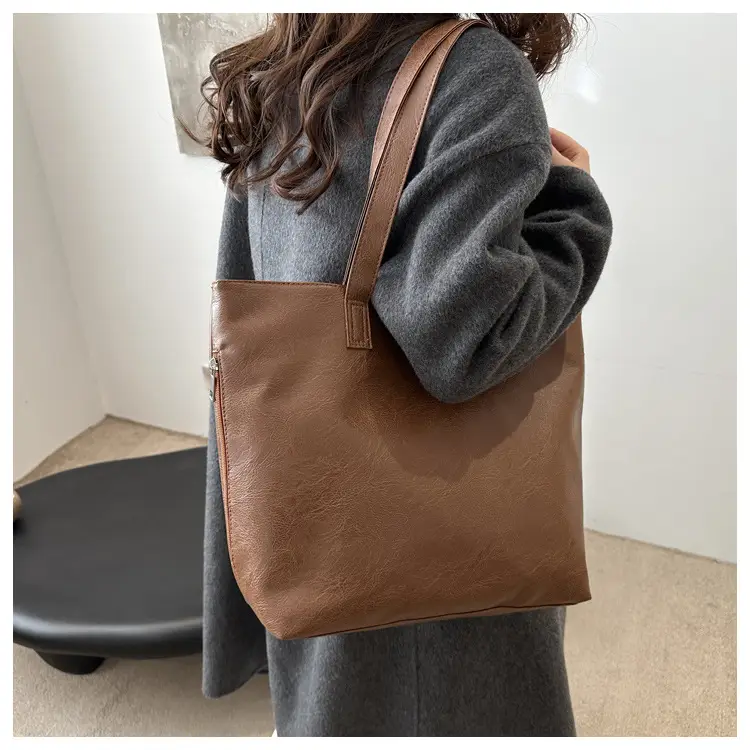 Women's Brown Leather Large Tote Bag — feature 14