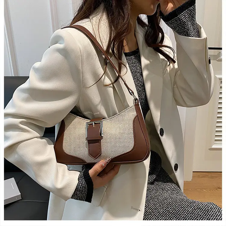 French Linen Shoulder Bag Grey Silver 2024 — feature 15