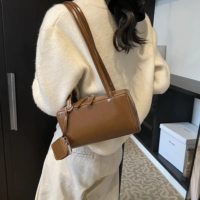 White Square Shoulder Bag for Women 2025 - Image 8