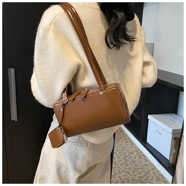 White Square Shoulder Bag for Women 2025 — feature 25