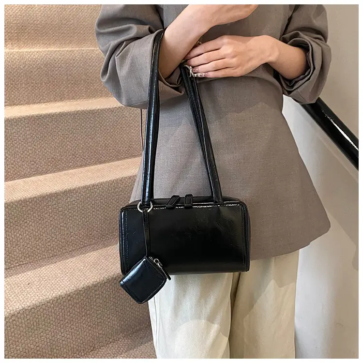 White Square Shoulder Bag for Women 2025 — feature 26