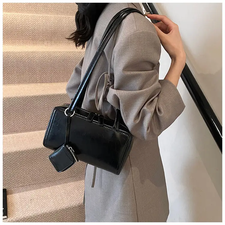 White Square Shoulder Bag for Women 2025 — feature 29