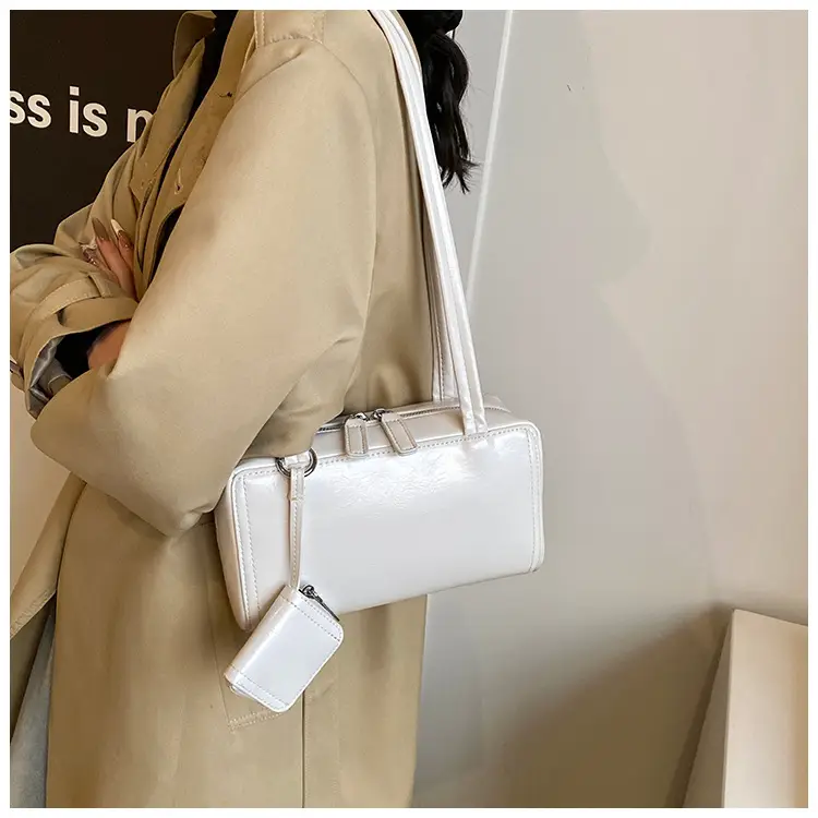 White Square Shoulder Bag for Women 2025 — feature 31