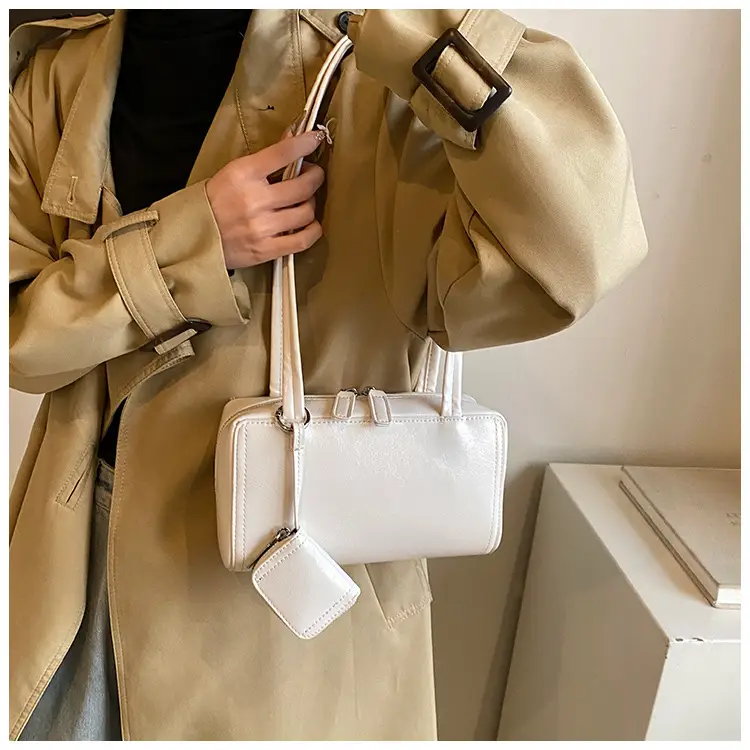 White Square Shoulder Bag for Women 2025 — feature 33