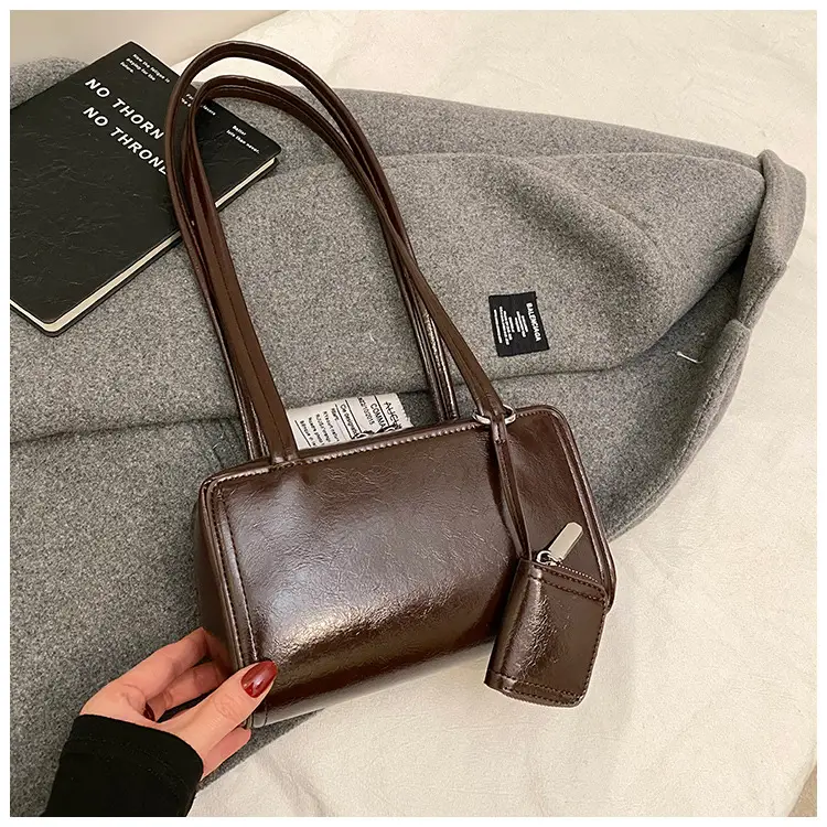White Square Shoulder Bag for Women 2025 — feature 44