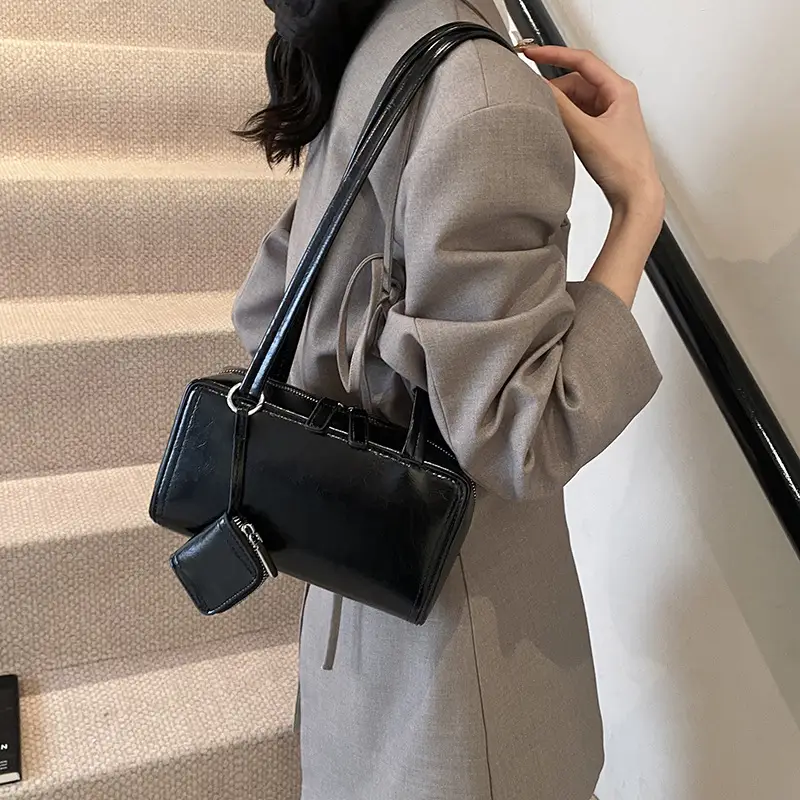 White Square Shoulder Bag for Women 2025 - Image 2