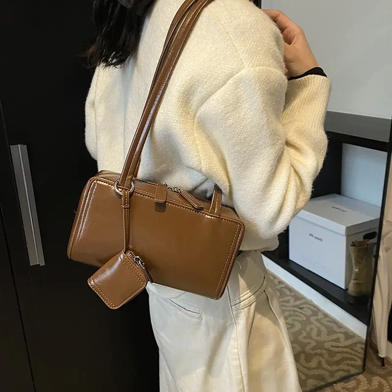 White Square Shoulder Bag for Women 2025 - Image 3