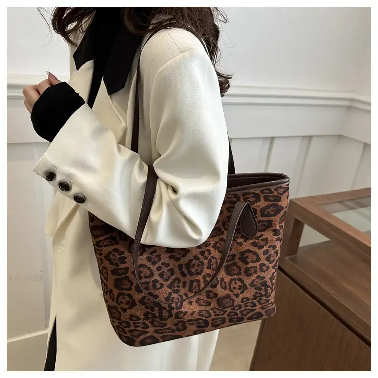 Leopard Print Large Capacity Women's Shoulder Bag — feature 19