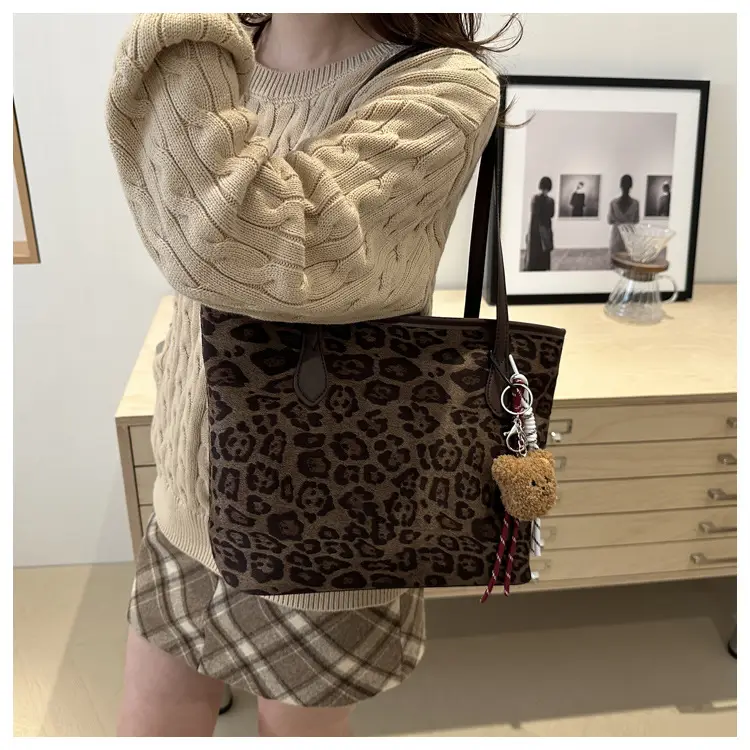 Leopard Print Large Capacity Women's Shoulder Bag — feature 21