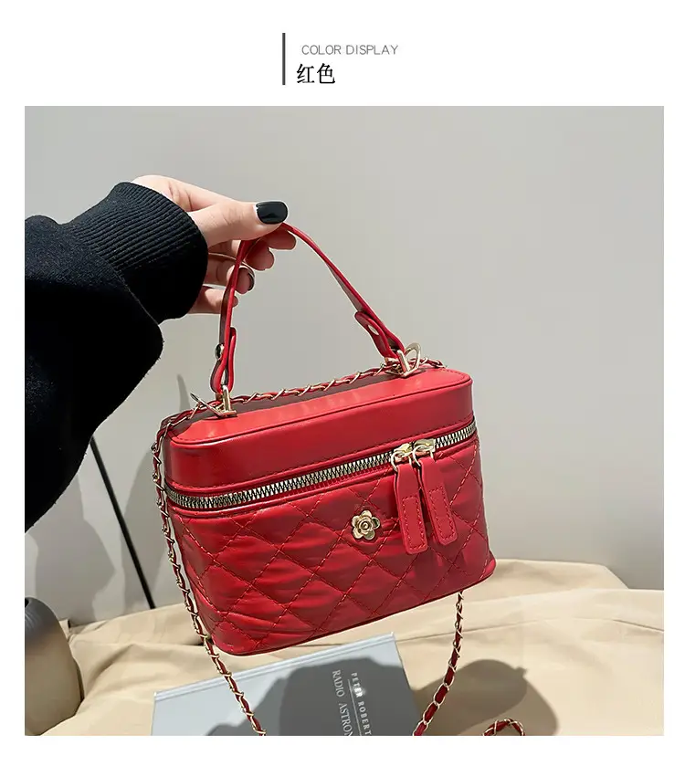 White Diamond Chain Shoulder Bag for Women — feature 15