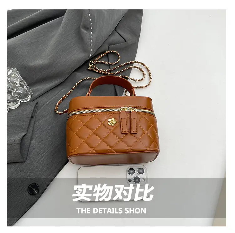 White Diamond Chain Shoulder Bag for Women — feature 7