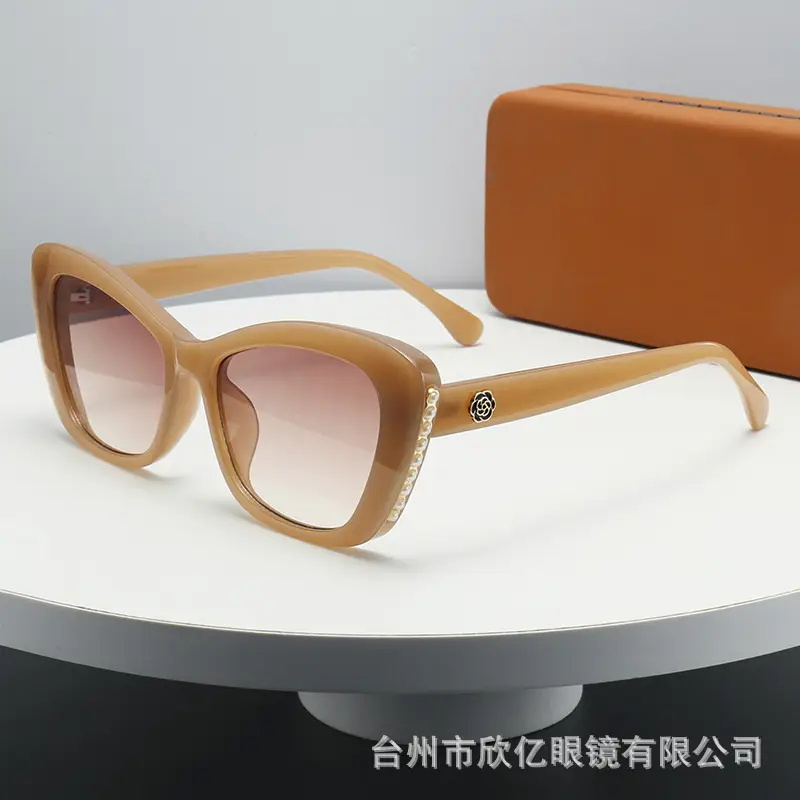 2024 Cat's Eye Pearl Sunglasses Anti UV High Sense - Image 2