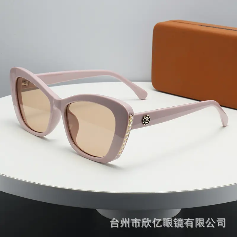 2024 Cat's Eye Pearl Sunglasses Anti UV High Sense - Image 4