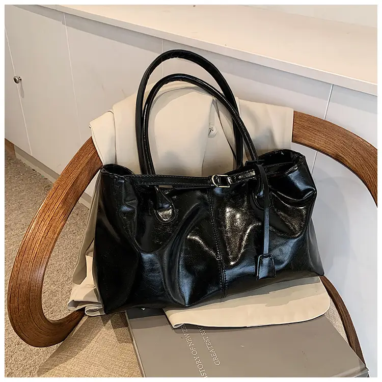 Women's Retro Brown Leather Commuter Tote Bag 2024 — feature 19