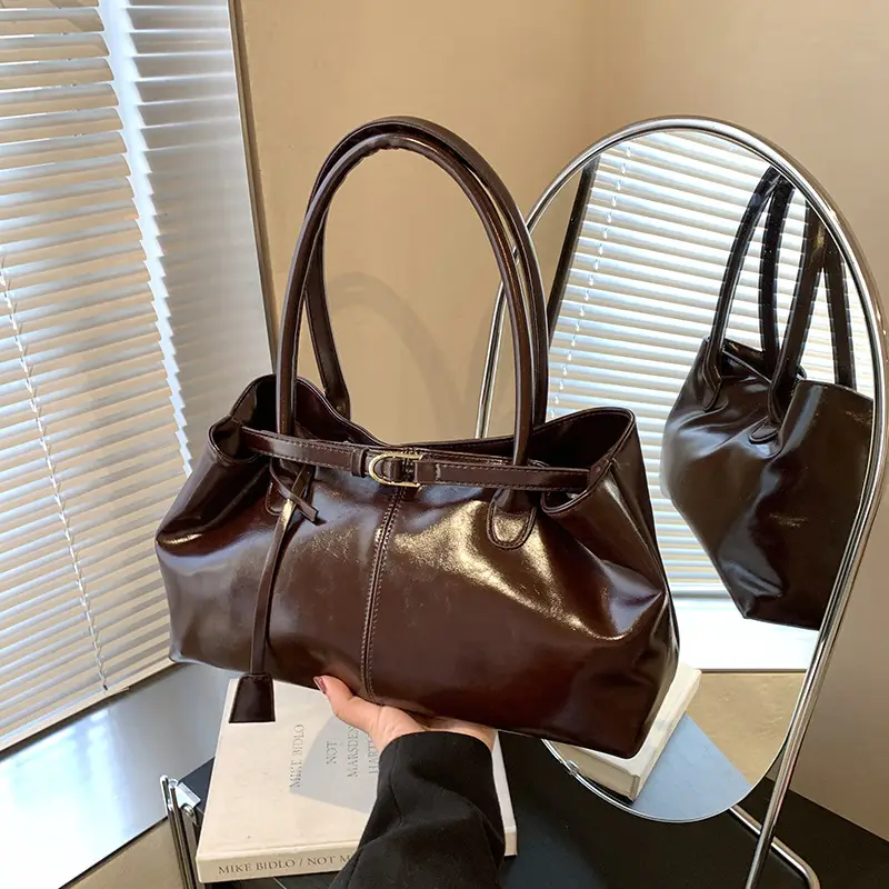 Women's Retro Brown Leather Commuter Tote Bag 2024 - Image 3