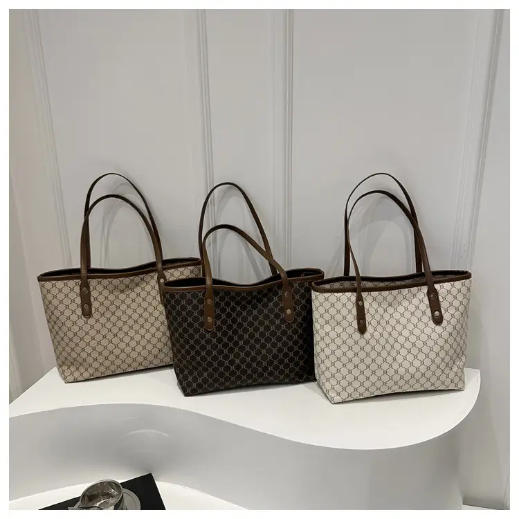 Women's Large Capacity Tote Bag with Brown Monogram Pattern
