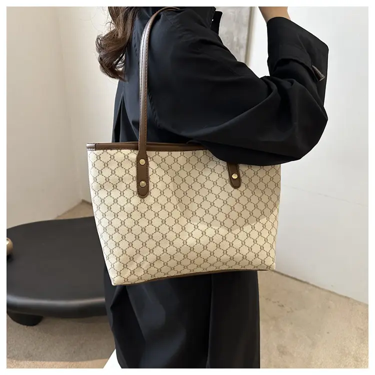 Women's Large Capacity Tote Bag with Brown Monogram Pattern — feature 11