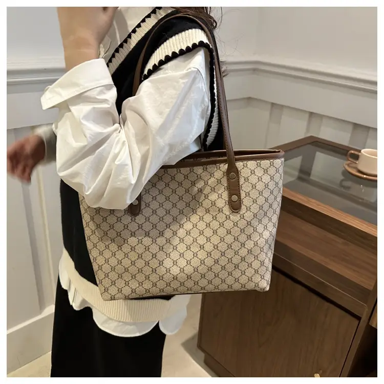 Women's Large Capacity Tote Bag with Brown Monogram Pattern — feature 17