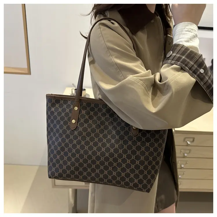 Women's Large Capacity Tote Bag with Brown Monogram Pattern — feature 19