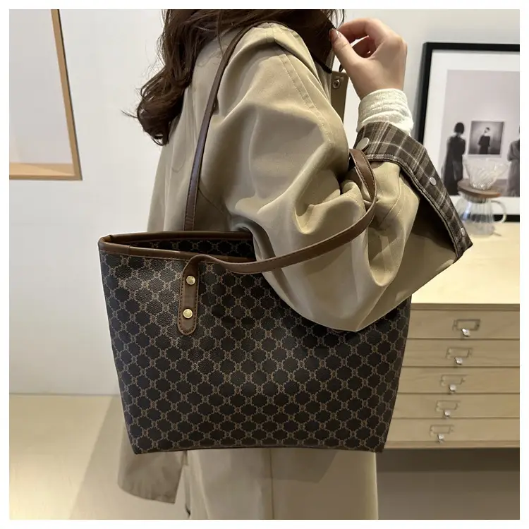 Women's Large Capacity Tote Bag with Brown Monogram Pattern — feature 21