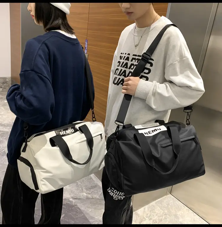Large Capacity Travel Bag for Gym & Boarding Use — feature 15