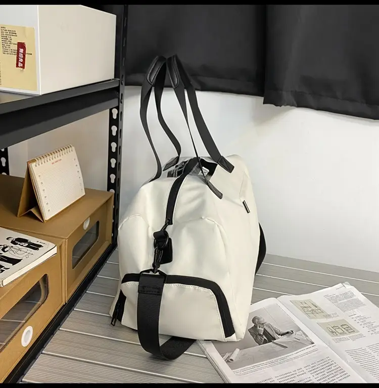 Large Capacity Travel Bag for Gym & Boarding Use — feature 31