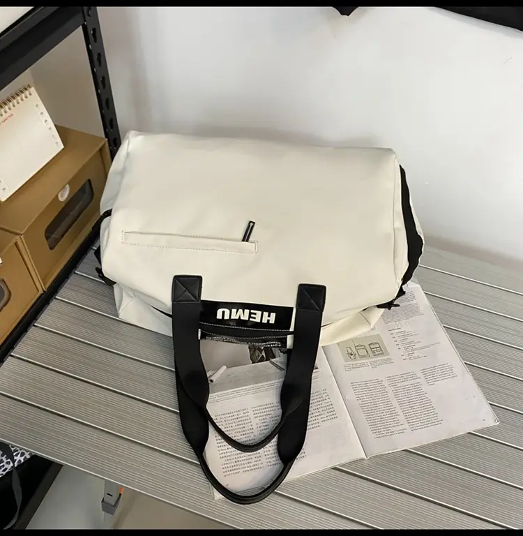 Large Capacity Travel Bag for Gym & Boarding Use — feature 34