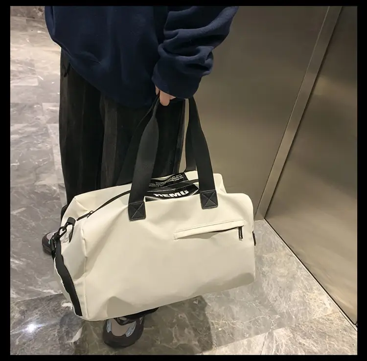 Large Capacity Travel Bag for Gym & Boarding Use — feature 8