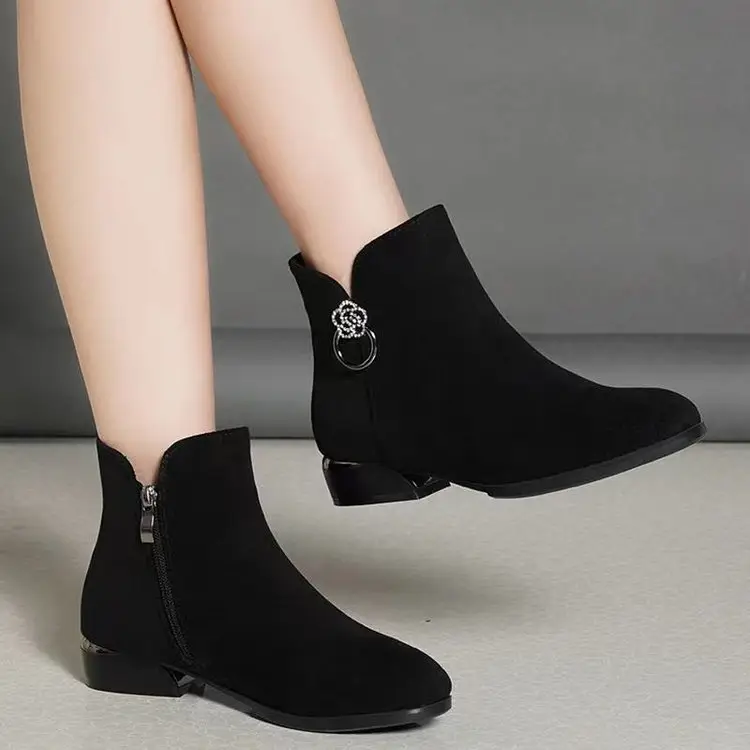 Women's Black Frosted Leather Ankle Boots 2024 — feature 7