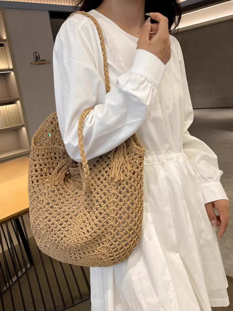 Women's Handmade Woven Straw Tote Bag Beige - Image 7